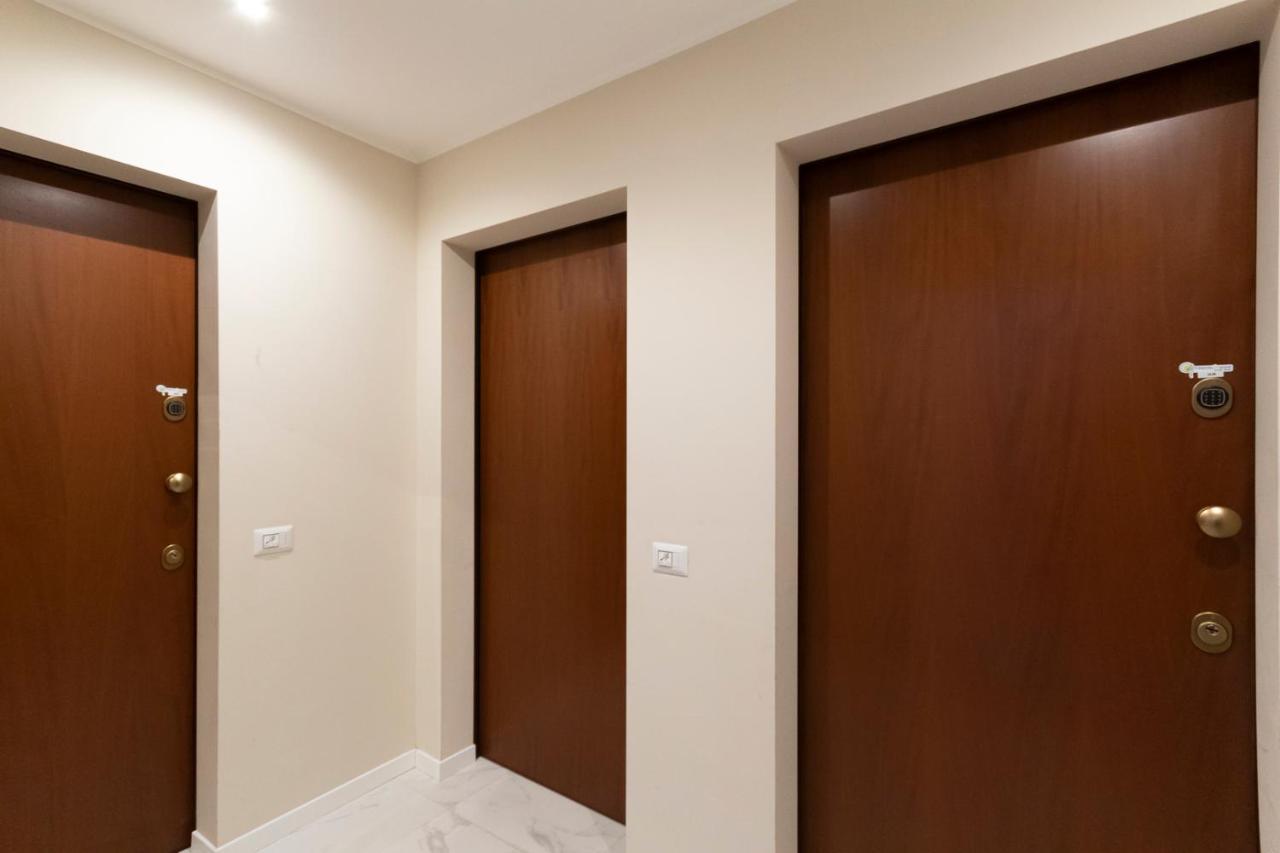 Via Torino Apartment 3 Milan Exterior photo